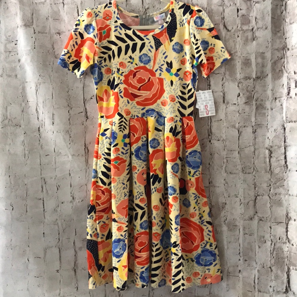 LuLaRoe Amelia
